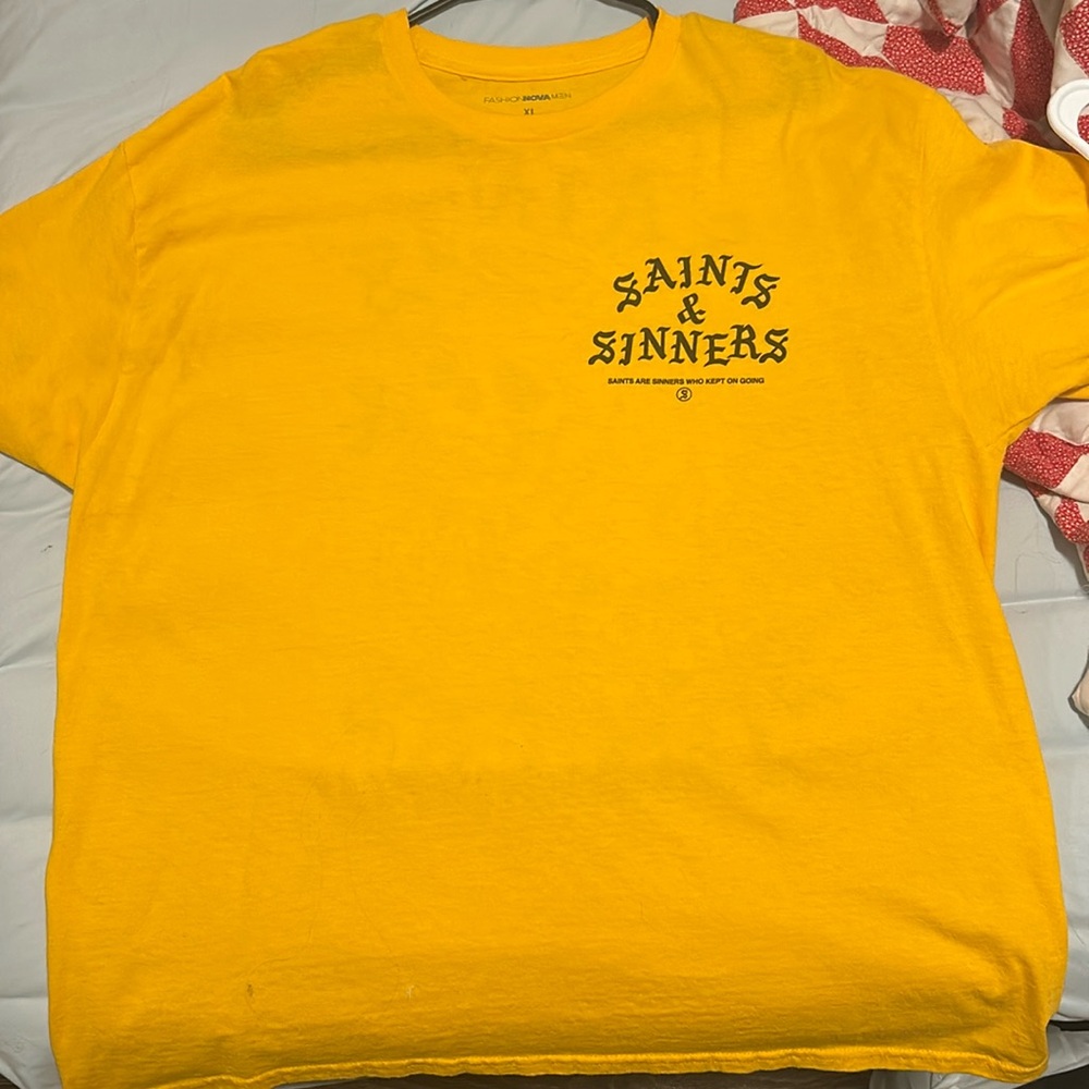 Fashion nova Men’s Tee size XL